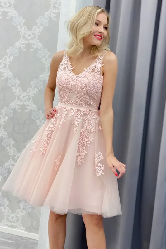 figure-flattering party dressesA-line Pink Short Homecoming Dress with Lace Appliques gh1551