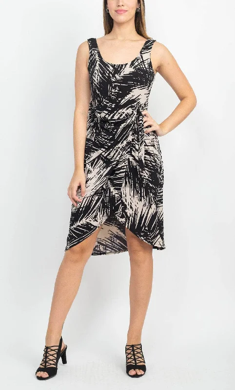 Sleeveless Dress In LeatherLondon Times T5794M - Casual Sleeveless Printed Dress