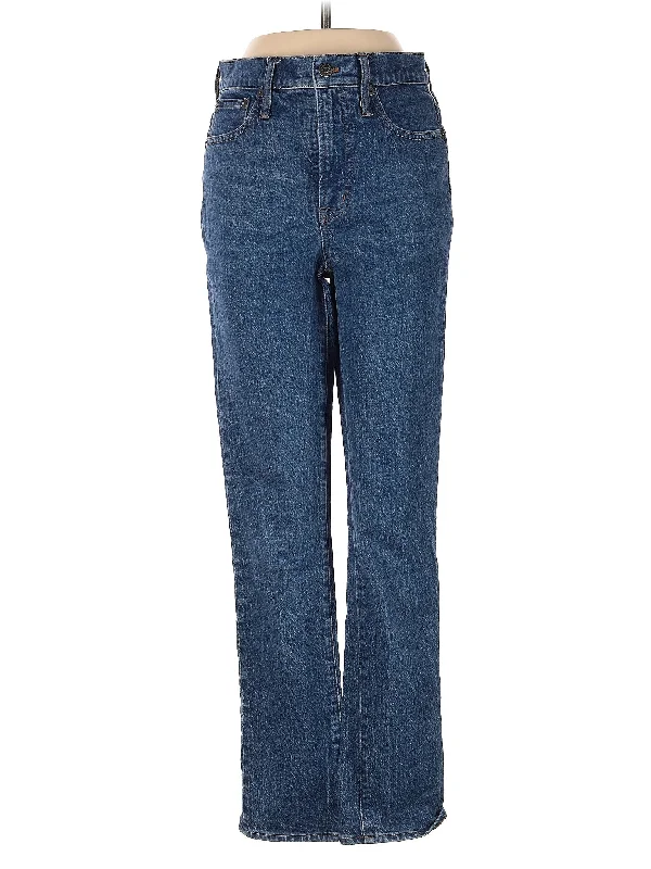 women's denim jeans for a day at the beachMid-Rise Straight-leg Jeans in Medium Wash