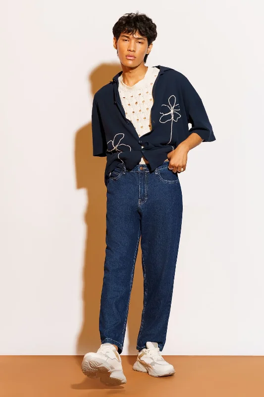 women's denim jeans with embroidery on pocketsContrast Stitch Men's Carrot Jeans