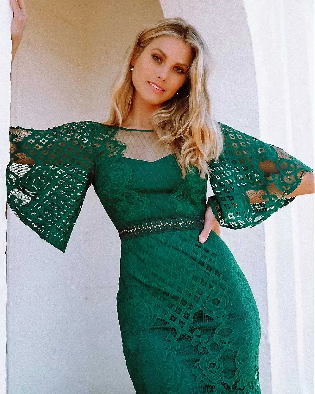 waist-cinching midi dressesReyna Lace Midi Dress - Green