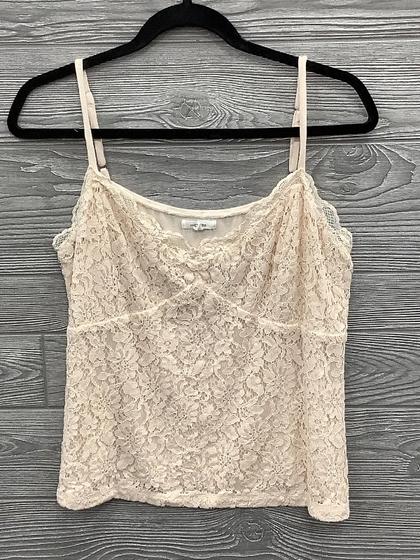 women's tops for those who want to add a touch of sophistication to their casual attireTop Sleeveless By Maurices  Size: Xl